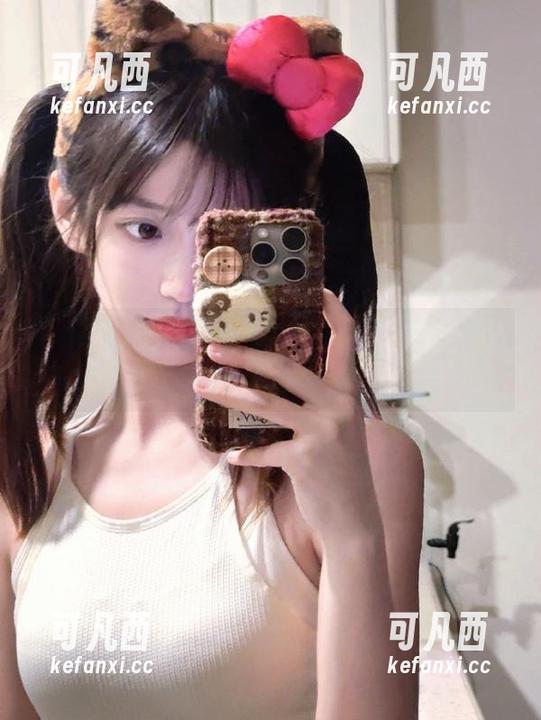 尤果网 - 走进蒋贝贝的丝袜宇宙，超丰厚图库资源等你来享受！.txt