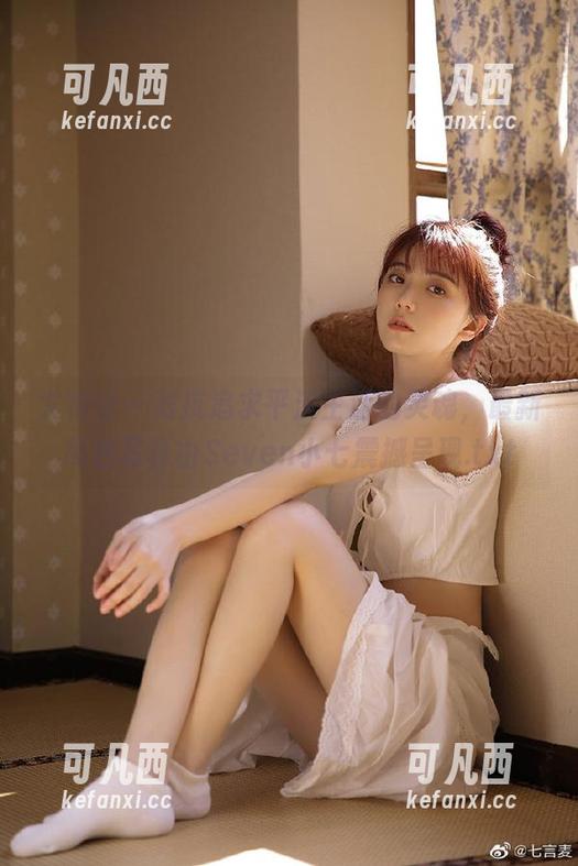 尤物馆 - 对抗追求平淡生活的灵魂，最新黑色写真由Seven小七震撼呈现.txt