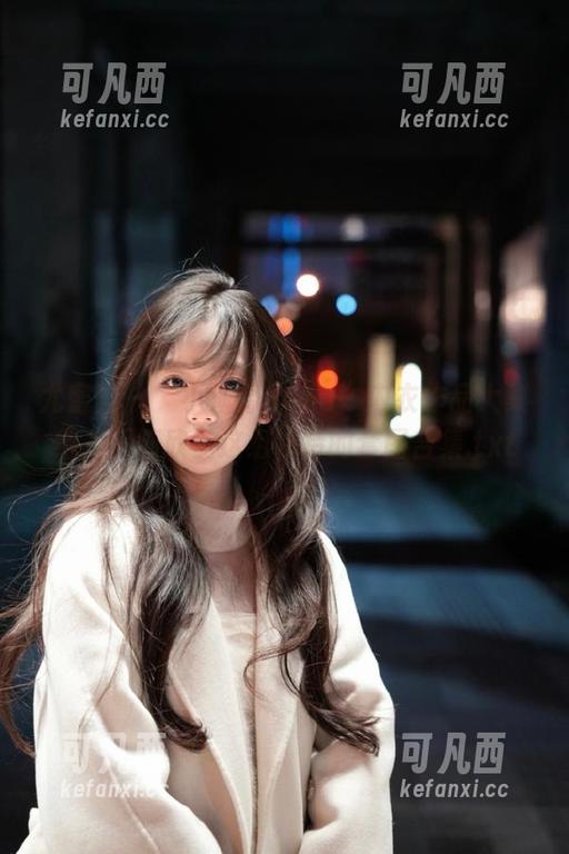 尤蜜荟 - “小海臀Rena”内衣作品大集结，尽情欣赏这组独特的套图合集.txt