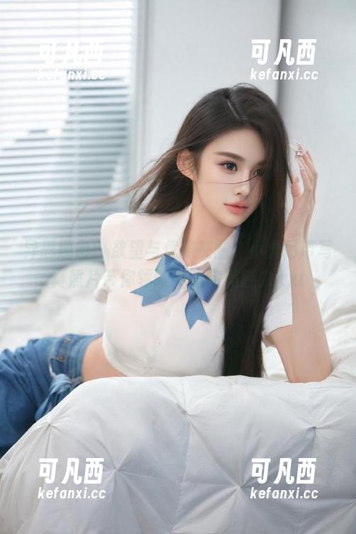 异思趣向 - 欲望与优雅交融，小九吊带写真照片带你领略她的完美魅力.txt