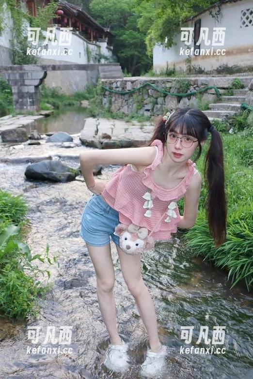 微密圈 - 让人艳羡的张思允长腿，高清写真中尽显她的无限魅力！.txt