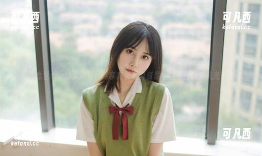 追寻念雪ww的无尽夏：尽享高清写真资源中的夏日诗意风光！.txt