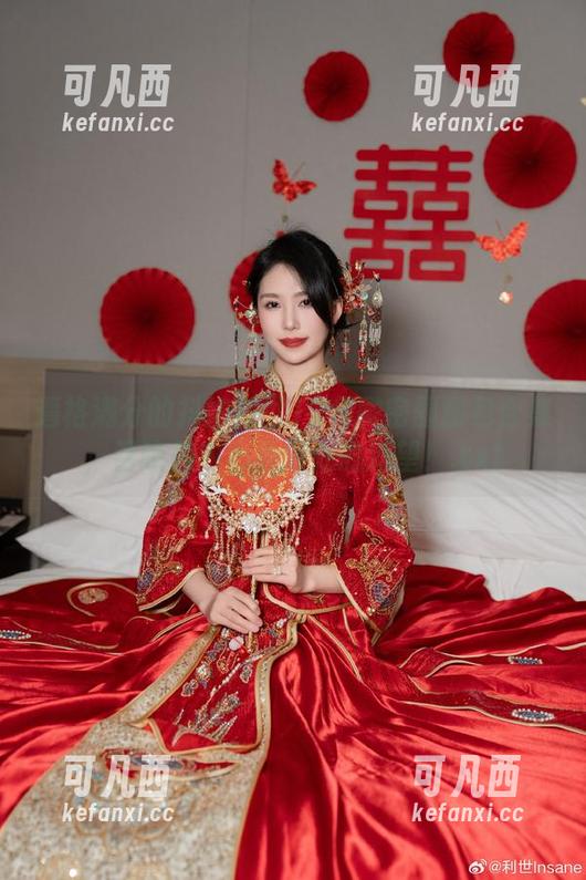 逼格满分的抖娘利世12月微密圈图包合集，召唤你内心最深处的渴望！.txt