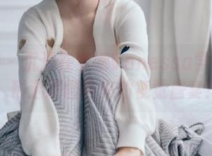 推女神 – 沉浸在梦娜Vanessa学姐的照片中：精选原图带来的视觉盛宴！.txt