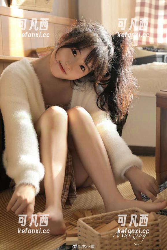 推女神 - 不容错过！歆小兔chobits最新自拍照片带你感受她的魅力.txt