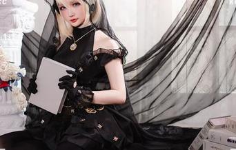 探索星之迟迟的艺术世界：《Darling》大凤写真作品集引领视觉盛宴.txt