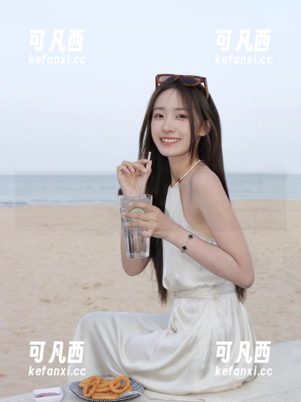 星颜社 - 捕捉白一晗的户外瞬间，免费提供下载，让你的视觉享受升级！.txt