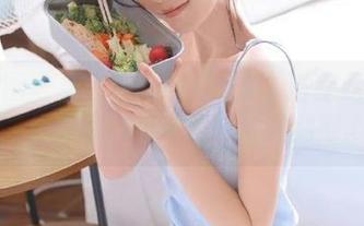 微密圈 – 果儿Victoria精彩浴室足球合集，分享瞬间的激情与无限创意.txt
