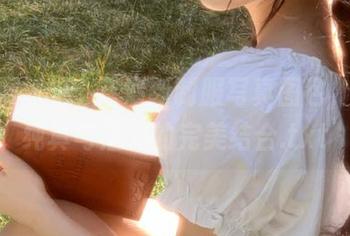 果团网 – 龚玥菲清新制服写真图包，释放纯真与活力的完美结合.txt