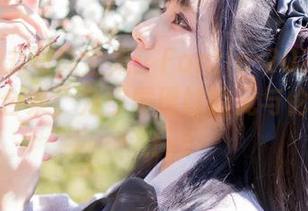 精致柳丸写真全集：Fantia-2022年最新会员合集，为你展现她的无与伦比之美！.txt