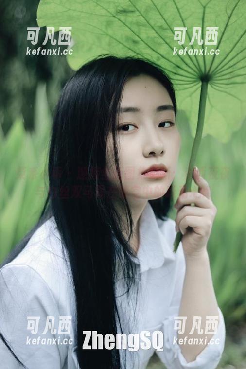 柴系小乖 - 迎接全新图集更新：赤西夜夜与白丝双马尾在晴空中的跃动.txt