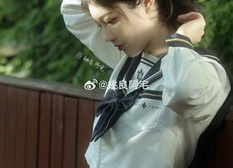高清分享：桃良阿宅的红烛系列写真，带你走进梦幻的艺术空间.txt