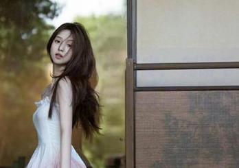 梦丝女神 – 一场视觉盛宴：刘诺毛衣写真合集分享给你无限灵感.txt