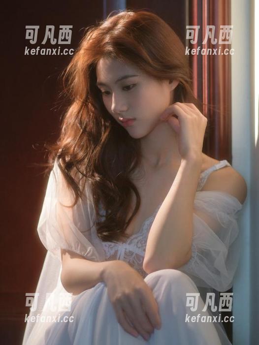 梦丝女神 - 融入自然的香萱学妹：唯美写真合集，尽显清新气息.txt