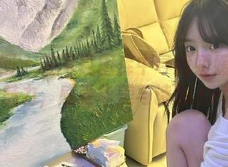 森萝财团 – 在写真图库中寻找媛媛的旗袍魅力，感受华美与诗意.txt