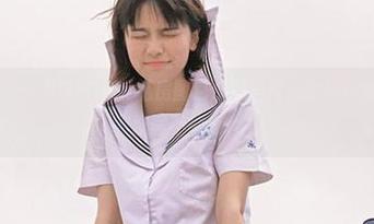 森萝财团 – 小奶糕Milky私房图包：双马尾少女与白丝美腿让你欲罢不能.txt