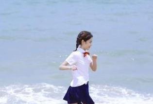 模范学院 – 在无圣光的世界里，Ellie艾栗栗的夏日套图让你感受清凉惬意！.txt