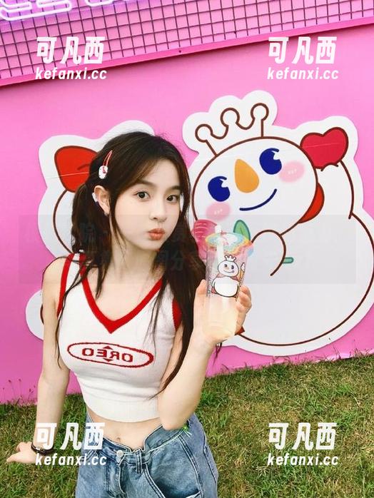 模范学院 - 一起欣赏李可可短裤的魅力：写真集与原图分享幸福时光.txt