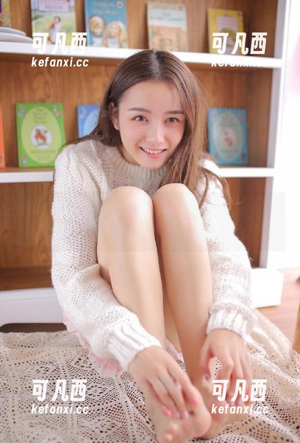 模范学院 - 柳侑绮Sevenbaby最新作品欣赏，粉嫩美脚唤醒你的少女心！.txt