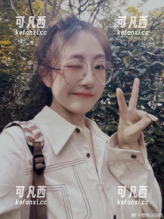 独家呈现樱晚gigi女神的图库，欣赏绝美写真作品！.txt
