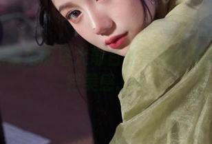 深入探索洛丽塔大哥白丝高清作品集的独特美感.txt