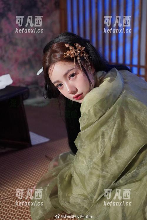 深入探索洛丽塔大哥白丝高清作品集的独特美感.txt