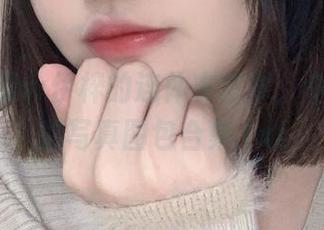 探索洛桑w伊梓的连体衣艺术，令人惊艳的写真图包合集.txt