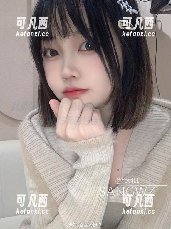 探索洛桑w伊梓的连体衣艺术，令人惊艳的写真图包合集.txt