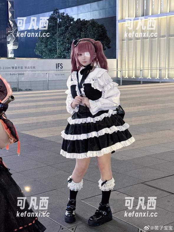 浅野菌子图集正式更新：甲铁城的卡巴内利无名，真的是太美丽了！.txt