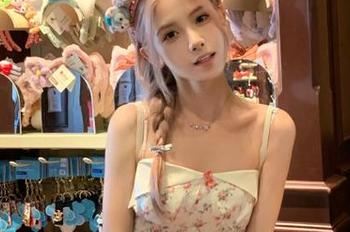 物恋传媒 – 分享elise的那年花开图包，记录下每一缕花香与动人心情.txt