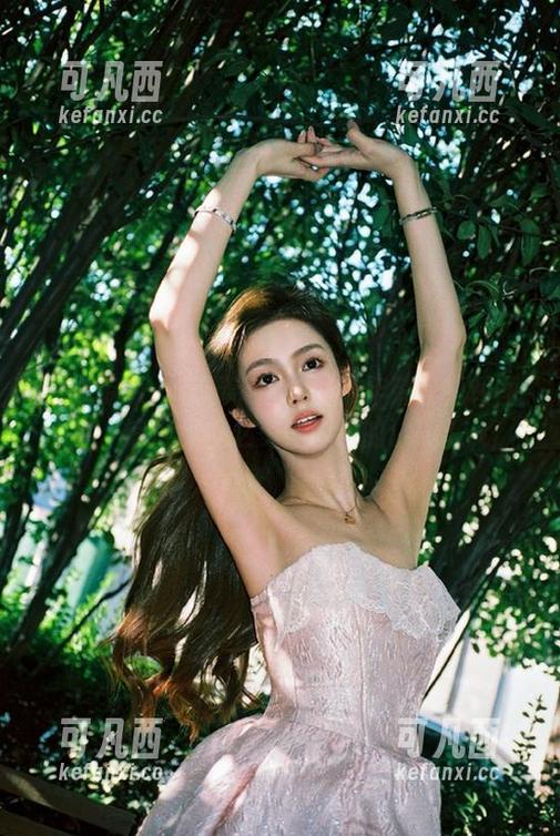 物恋传媒 - 菲菲带给你的流年落花福利图片，惊艳四季之美与心灵的碰撞.txt