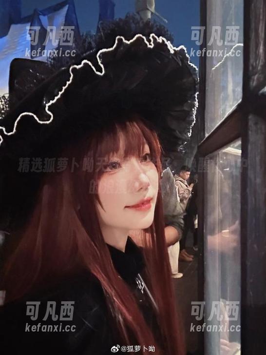 精选狐萝卜呦天使写真作品，唤醒你心中的浪漫幻想.txt