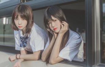 疯猫ss最新写真发布，分享丝袜狂想曲（光）背后的故事与创作过程.txt