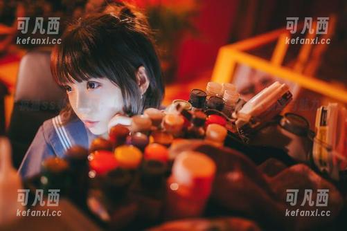疯猫ss私房写真：从美脚到风格，图集中展现无限创意与魅力.txt
