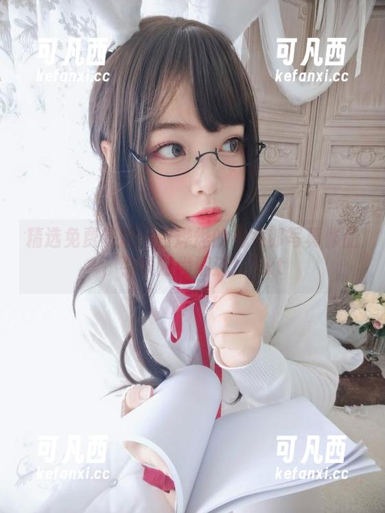 精选免费资源：白烨烨的兔女郎写真作品，引领时尚潮流！.txt