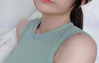 眼酱大魔王w分享EVEPHOTO私拍图包，为你定制的美丽.txt