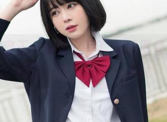 眼酱大魔王w办公室写真在线图集，尽显职场女性的风采！.txt