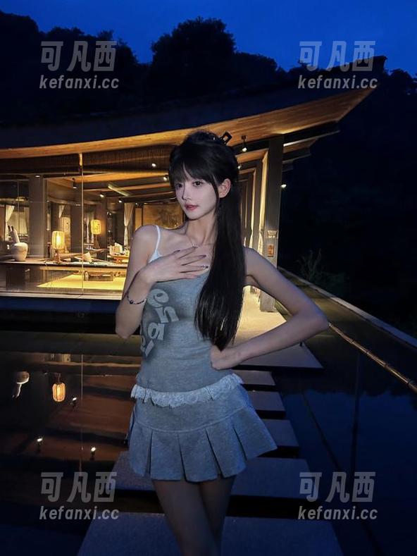 秀人网 - 白裙轻舞，MODEL伊若私房写真合集带你领略仙女气质.txt
