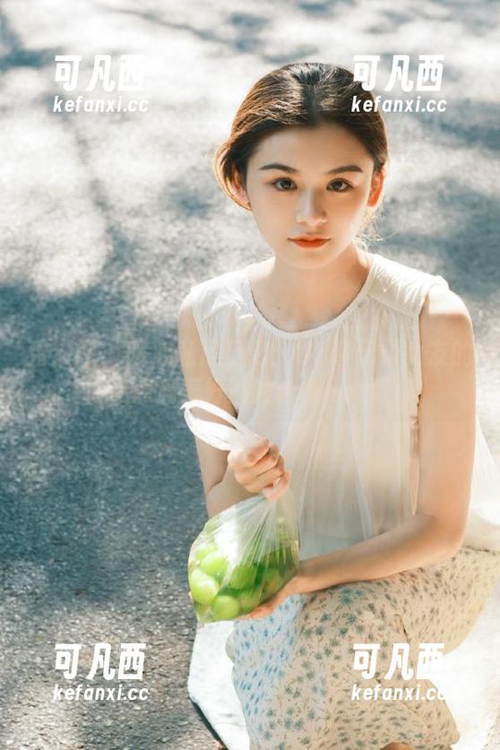 秀人网 - 暖心私房日记：UU酱记录女友的点滴美好图片合集.txt