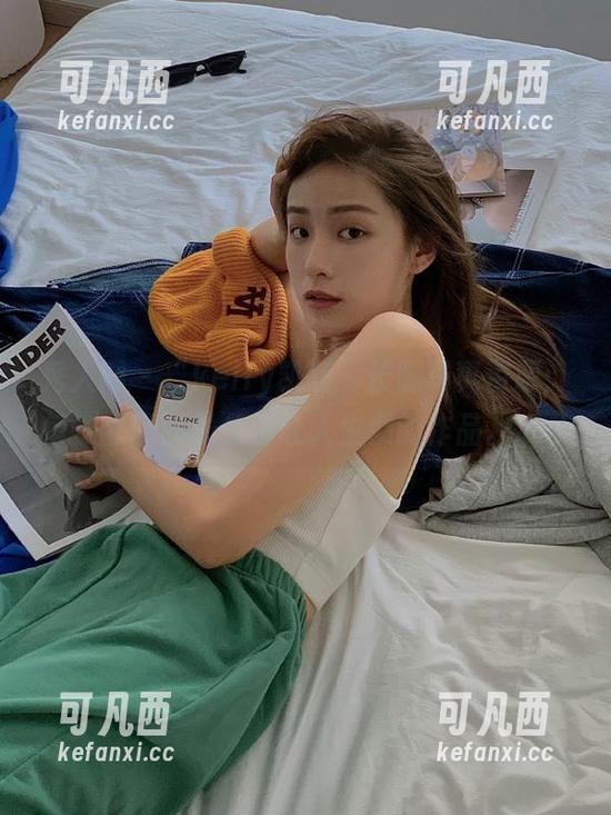 秀人网-kelly凯莉 秀人网 - “kelly凯莉”长腿写真资源:每一寸腿部线条都让人生羡的作品。.txt