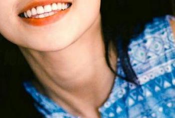 秀人网 – 跟随sophie余冰的脚步：在图库分享她的女仆写真，感受不一样的可爱风情！.txt