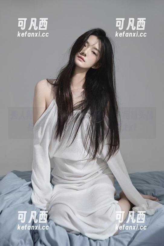 秀人网 - 凌希儿花嫁写真精选：用镜头捕捉爱情，记录每个动人时刻.txt
