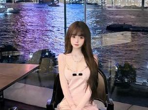 秀人网 – 最新周大萌水手服作品，美图记录青春的纯真时光.txt