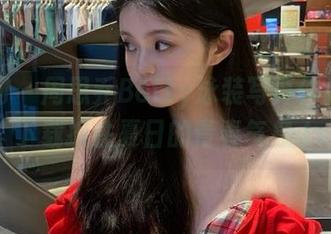 秀人网 – 周思乔Betty泳装写真作品发布，下载抓住夏日的青春气息.txt