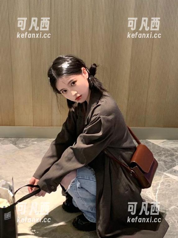 秀人网 - 享受视觉盛宴：奶芙乔乔的私拍比基尼原图，尽展万种风情.txt