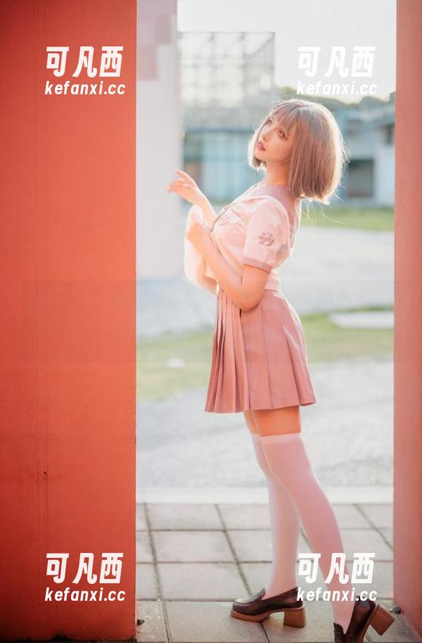 秀人网 - 风格大转变：奶酥全新豹纹写真作品更新，绝对不容错过！.txt