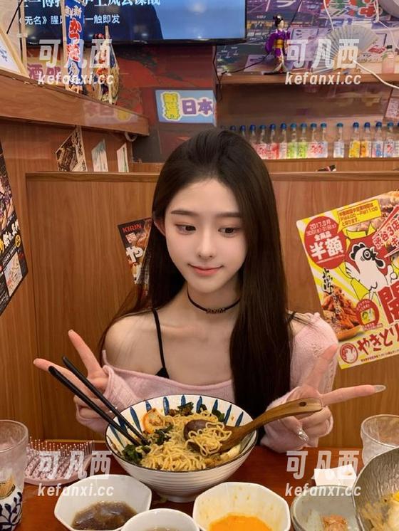 秀人网 - 探索安然Maleah的肉丝作品，在线浏览她独具匠心的艺术品，别错过精彩瞬间！.txt
