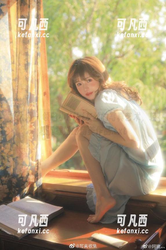 秀人网 - 领略小Kiki灰丝的写真艺术，轻松下载她的精美作品.txt