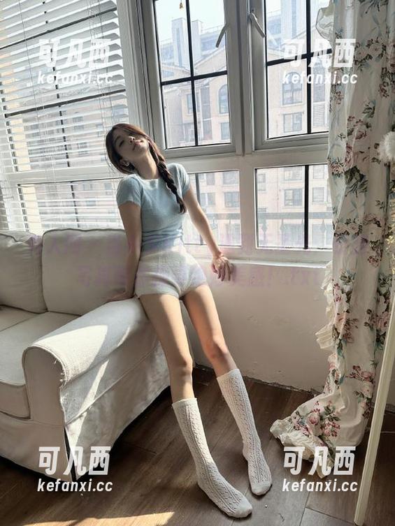秀人网 - 当小夕Kitty遇到无圣光：长腿写真带你探寻绝妙美感！.txt