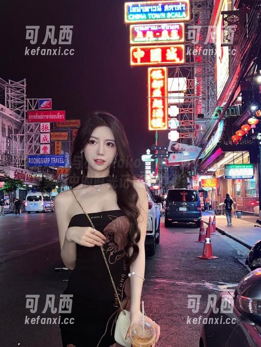 秀人网 - 与小樱koko一起漫游：海边写真美图中的时光记忆与心灵旅程.txt